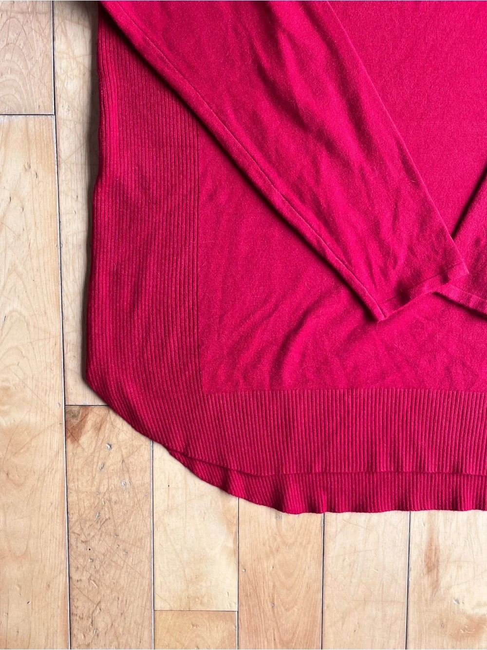 Cyrus Red Lightweight Soft Casual Chic Knit Sweater Size 1X - Picture 2 of 8